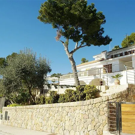 Villa Alcanada - Family Only *