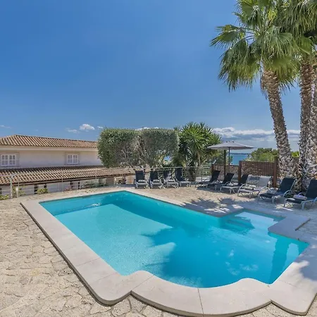 Villa Alcanada - Family Only