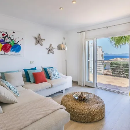 Villa Alcanada - Family Only *